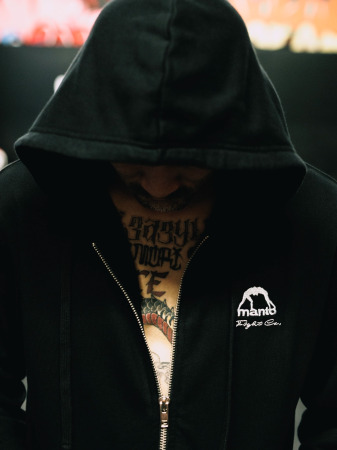 MANTO Pánska mikina FIGHT COMPANY - černá