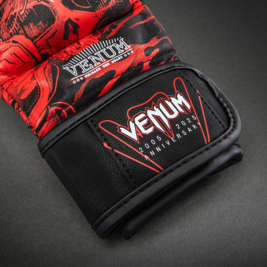 MMA Sparring rukavice VENUM 20th Anniversary - černo/červené