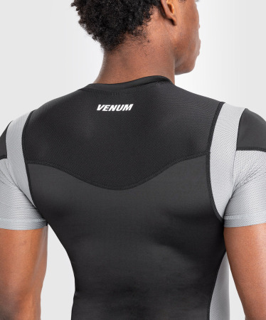 Rashguard VENUM Tempest s Kr. rukávem - černo/šedé